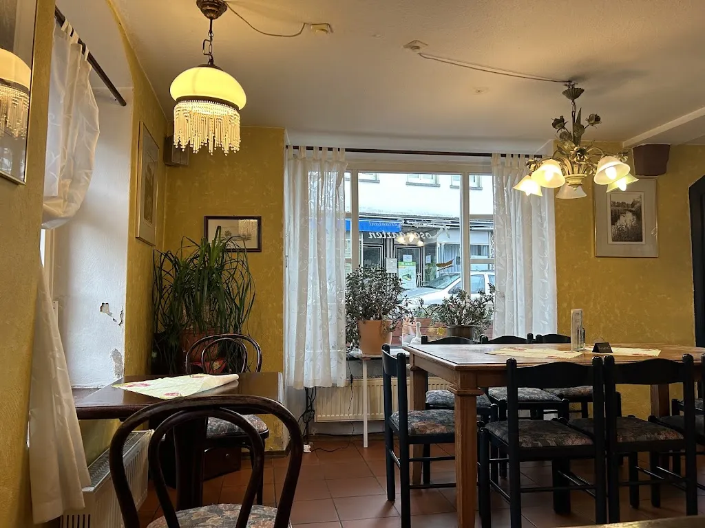 Cafe Restaurant Rosengarten restaurant in Straße