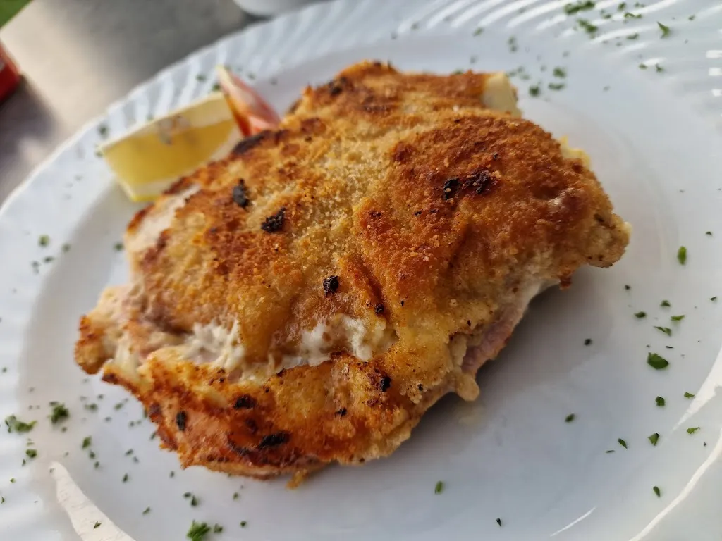 Jens G. Jungfleisch_Fliegerklause Hütten_Rickenbach_review