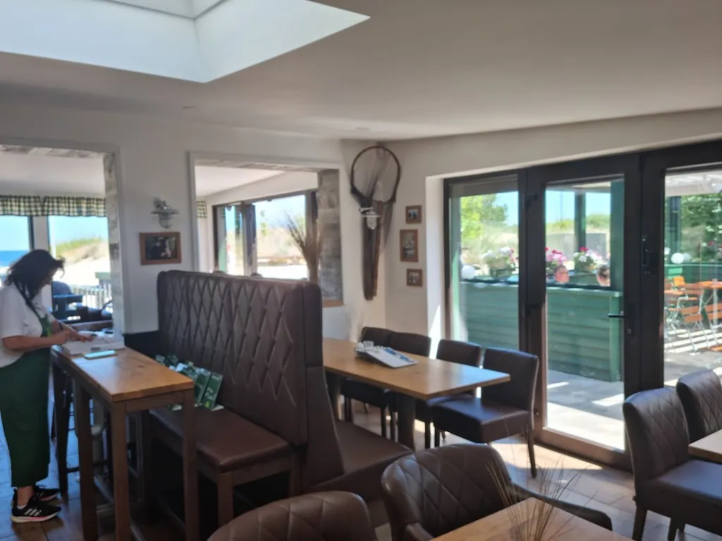 Adam Pýcha_Uwe’s Fischerhütte_Heringsdorf_review