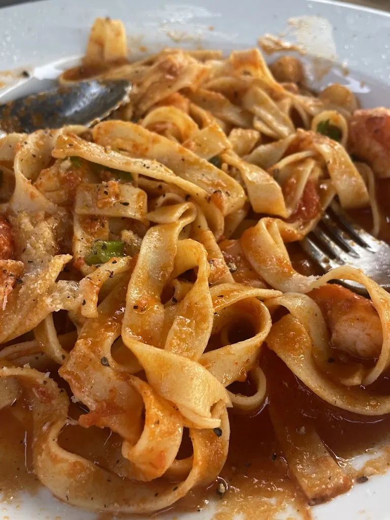 Gabi (Gabi)_Pizzeria-Trattoria Piccolino's Rossi e Amici_Schwalmtal_recensione