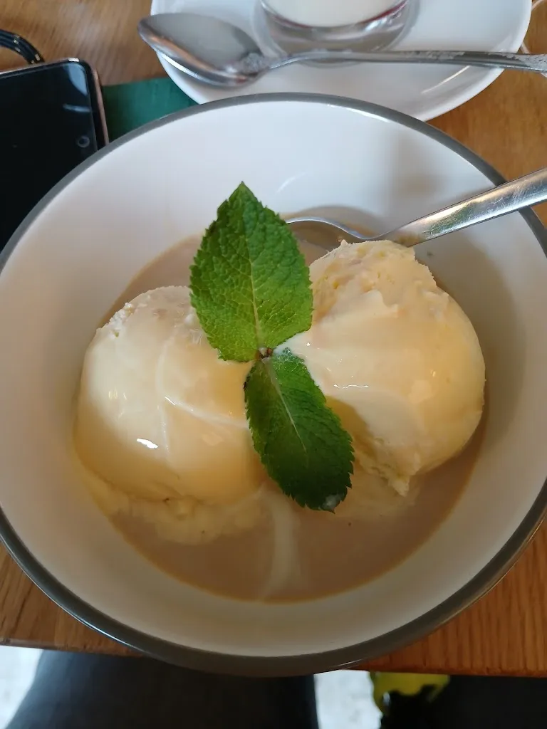 Trudi Ohne_Mühlrather Courtyard Café_Niederkrüchten_recensione