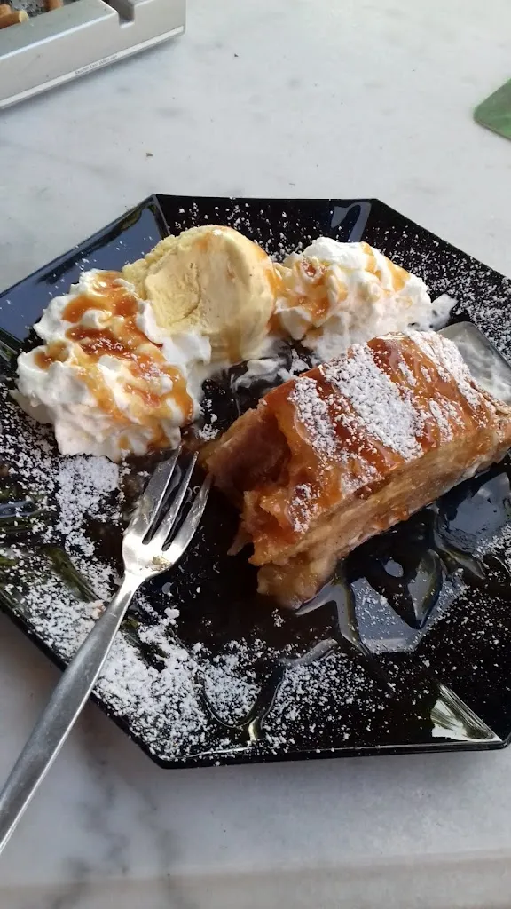 Menü_Hotel Ätna Esmer Hotels_Ulrichstein_Bild_4