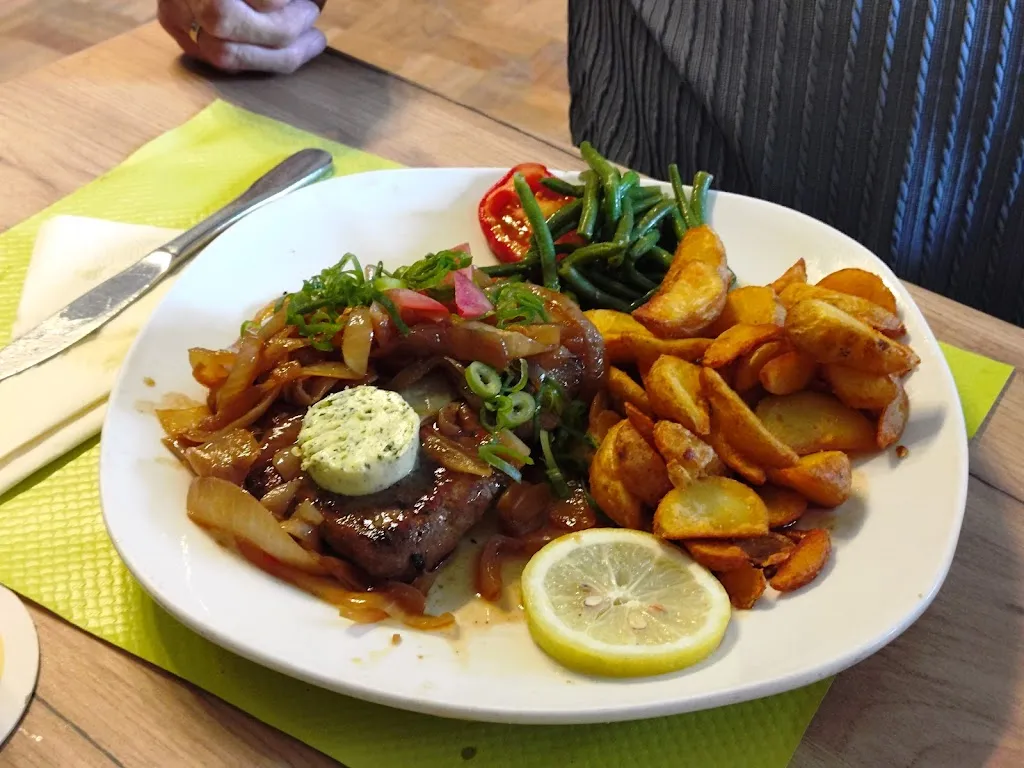 Gasthaus Goldener Bock. Partyservice_Abtsteinach_slider_image_3