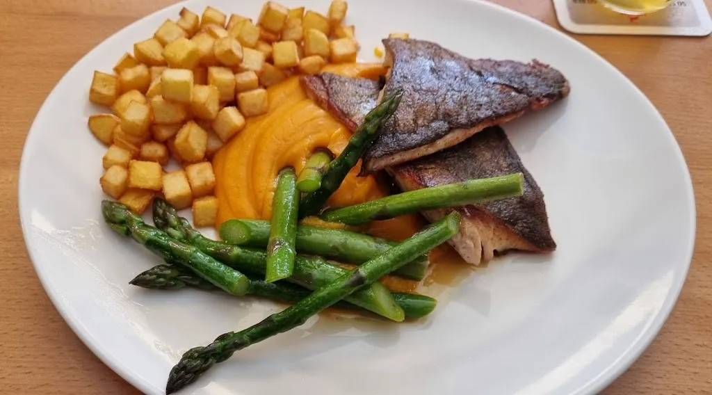 Melanie Binnig_Weinstube Russ_Rottweil_reseña