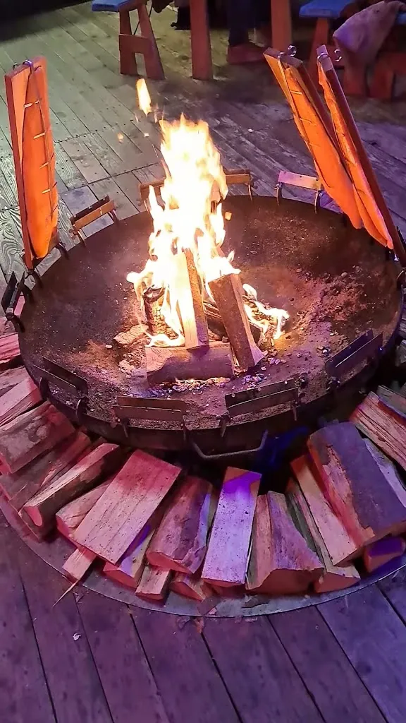 Fischmaster - Hofladen, Biergarten, Restaurant - Hofreite Hessenaue_Trebur_slider_image_2