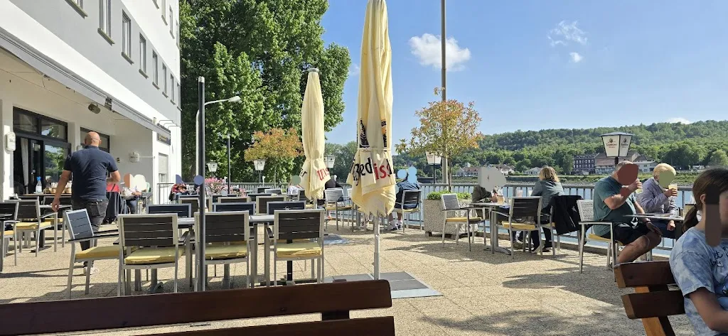 Martin P._Zur Sternschanze_Trebur_review