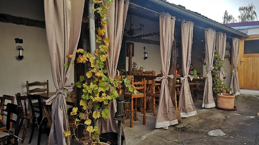 Zimtkorken Weinstube_Trebur_slider_image_3