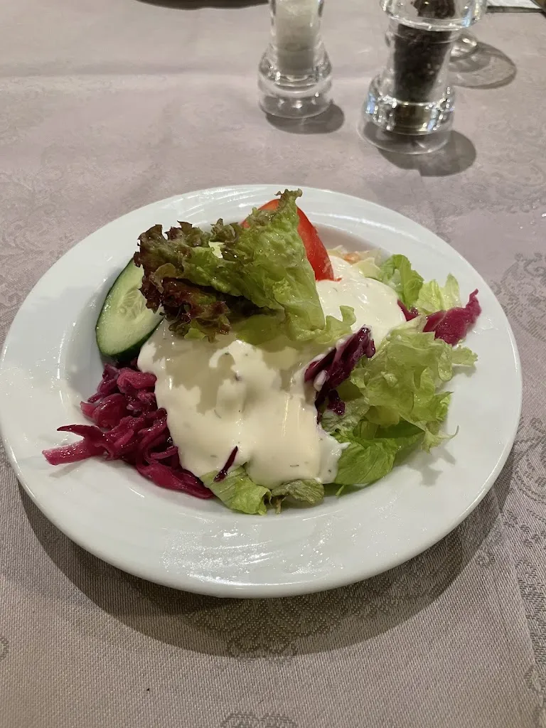 Sooah Hong_Zur Krone Split_Taunusstein_review