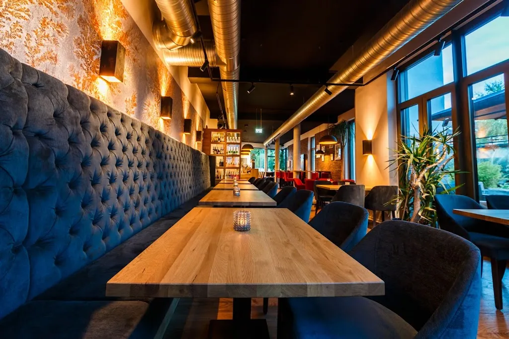 living & dining_Taunusstein_slider_image_1