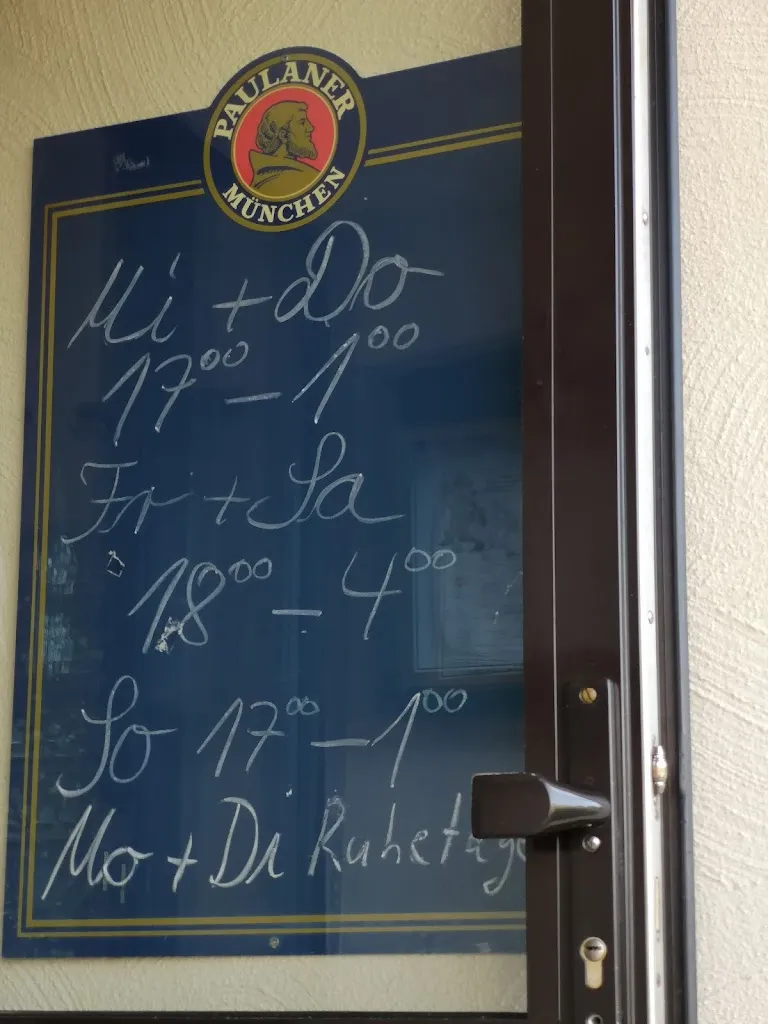 LUCKY Gaststätte mit Biergarten_Taunusstein_slider_image_2