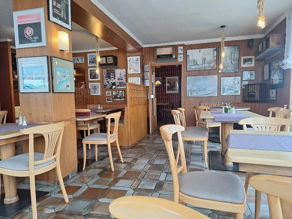 Café-Restaurant Schrank_Taunusstein_slider_image_3