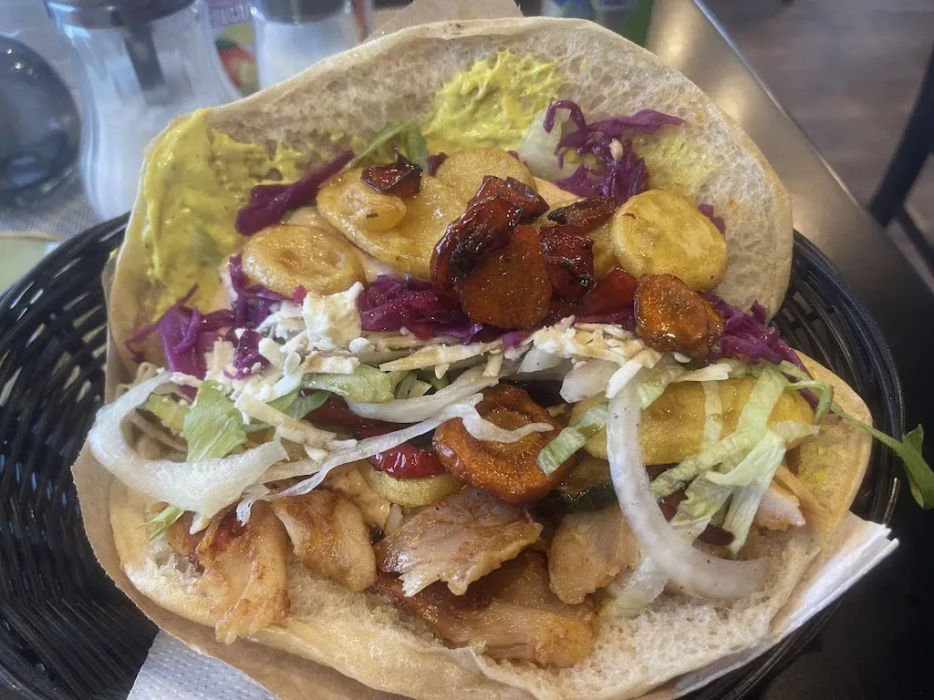 Mitanni Grill & Restaurant_Vellmar_slider_image_3