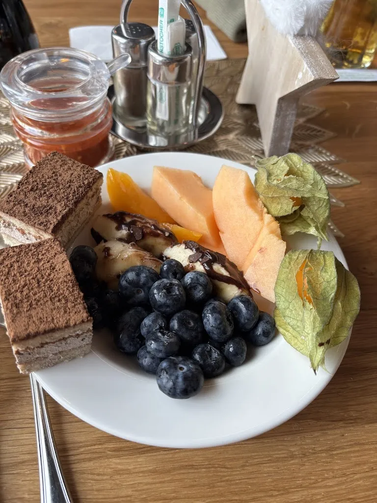 Carolina Maria Reardon_Panorama Asia Restaurant - St. Johann in Tirol_Austria_review