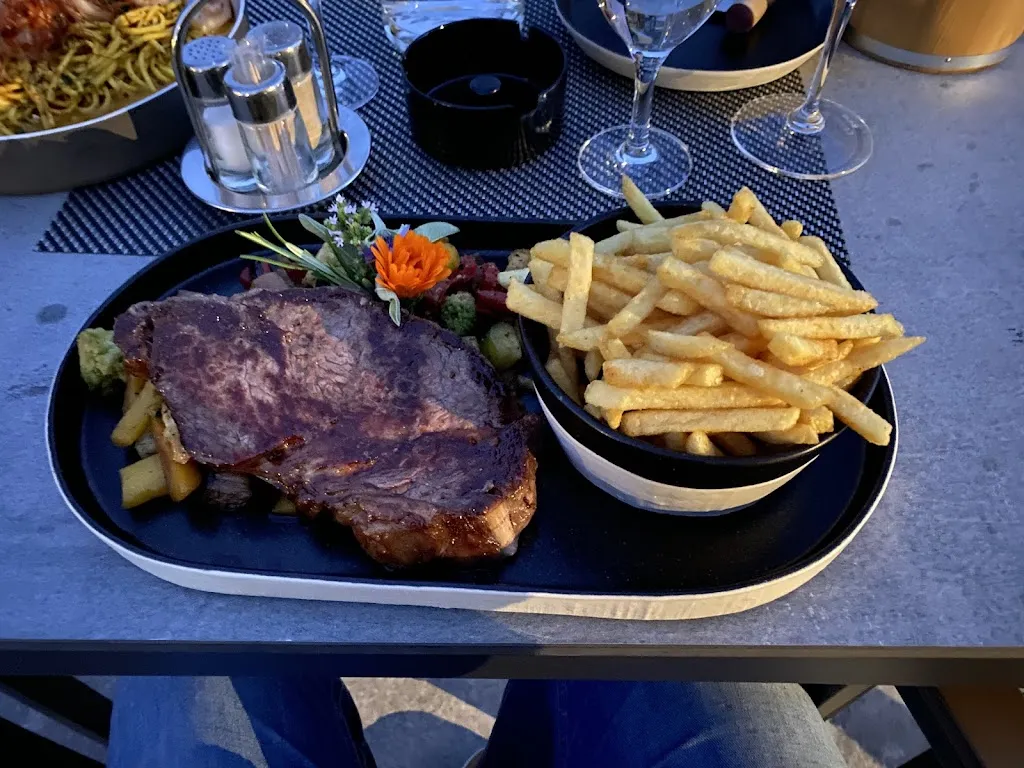 Sharon Hayward_Panorama Asia Restaurant - St. Johann in Tirol_Austria_review