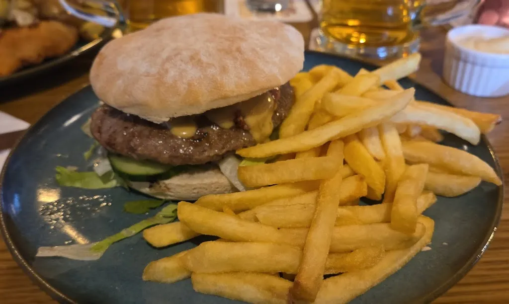 Henning Stückmann_Gasthaus Kellerwald_Vöhl_recensione