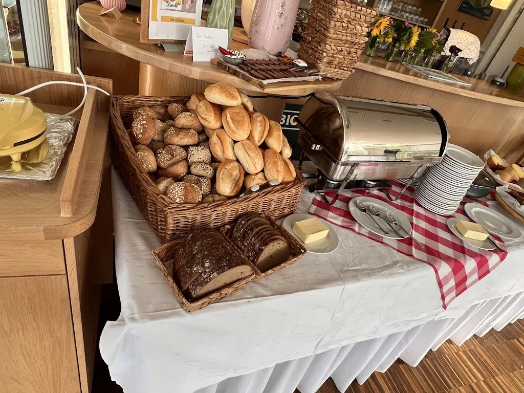 Menu_Gastraum Im Nationalparkzentrum_Vöhl_image_6