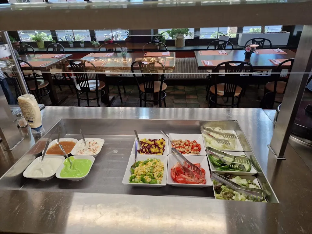 Indian Yaadein_Bern_slider_image_1