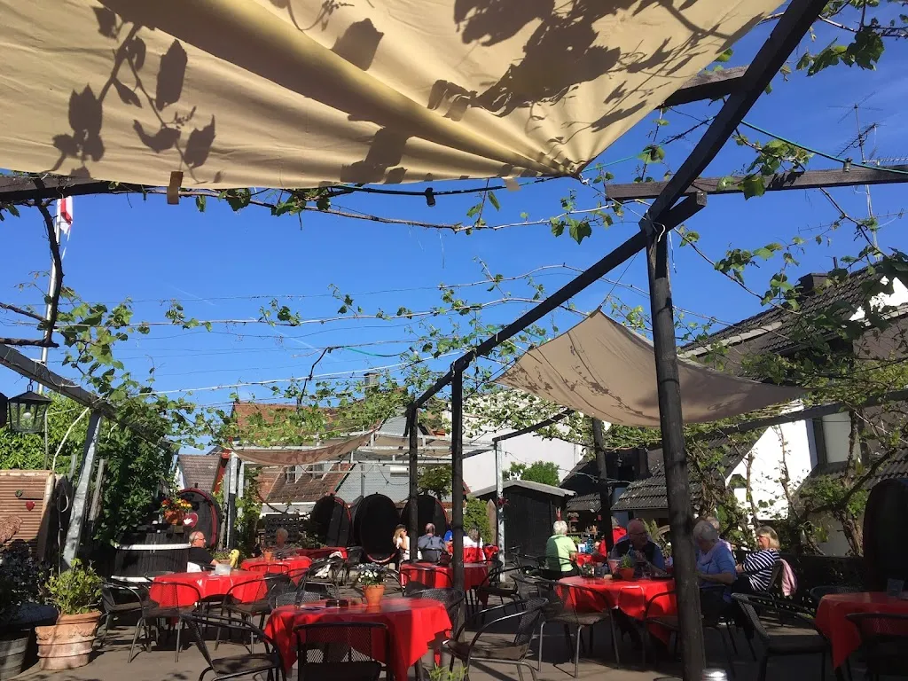 Bugs Gutsschänke restaurant in Walluf