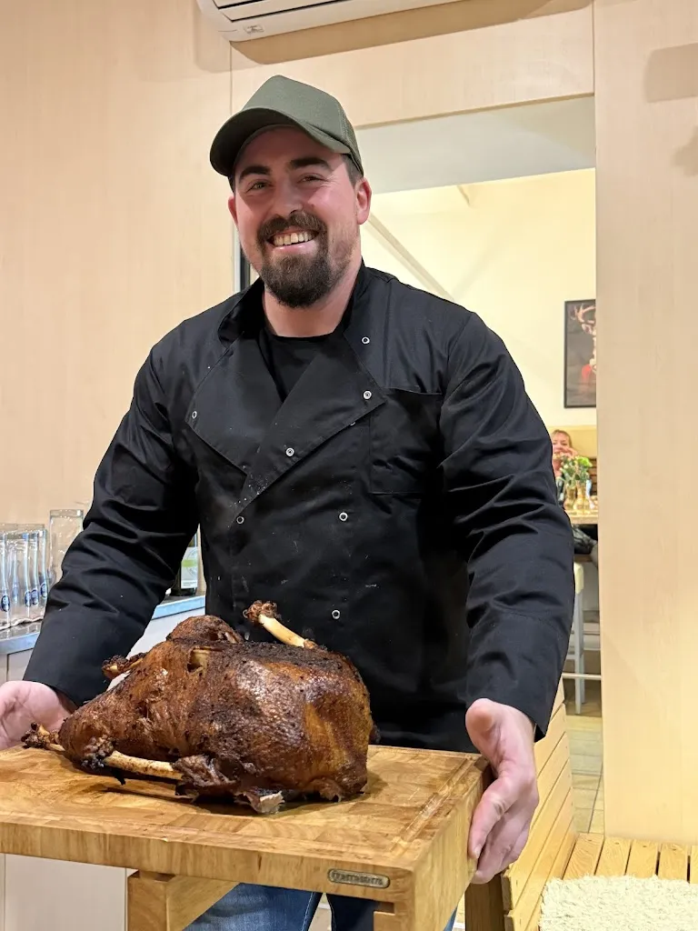 Andreas Wennmann_Steirerstub'n_Walluf_avis