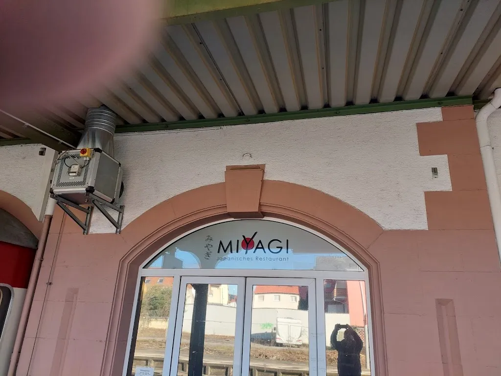 Restaurant Miyagi_Walluf_slider_image_3