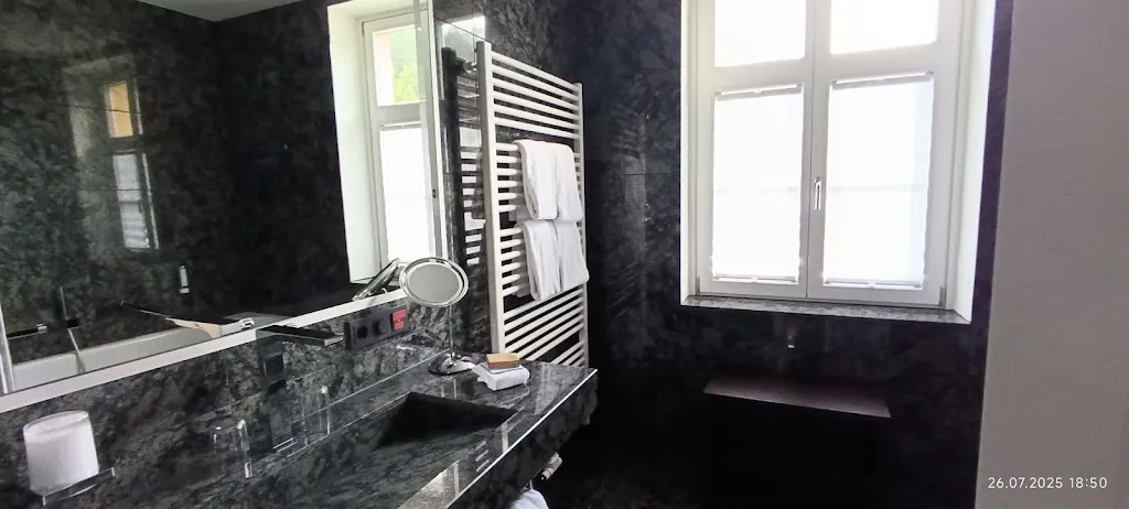 Uli Donges_Gutshof Itterbach_(Upland)_review