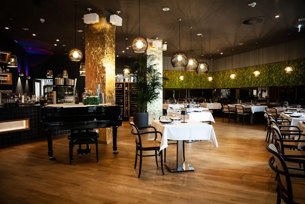 HENRICHS Restaurant_Wiesbaden_slider_image_1