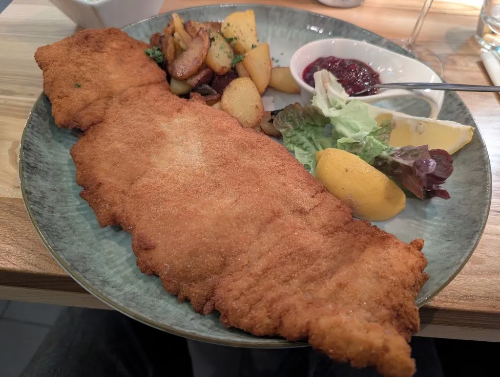 Ian El-Dana_Restaurant Uhrturm - Wiesbaden_Wiesbaden_review