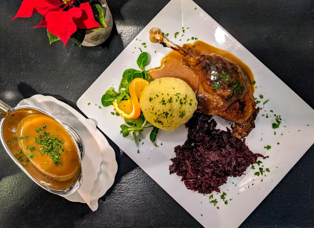 Restaurant Uhrturm - Wiesbaden_Wiesbaden_slider_image_3