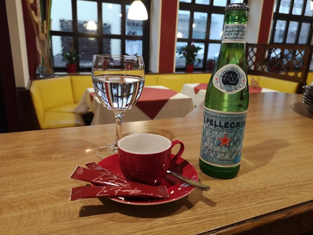 Menu_Pizzeria La Famiglia_Witzenhausen_image_8