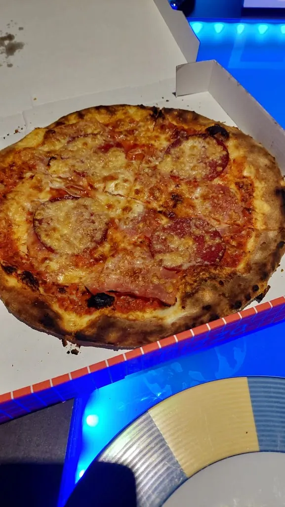 Anita Kröner_Pizzeria La Famiglia_Witzenhausen_review