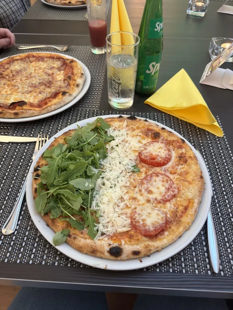 Pizzeria La Famiglia_Witzenhausen_slider_image_3