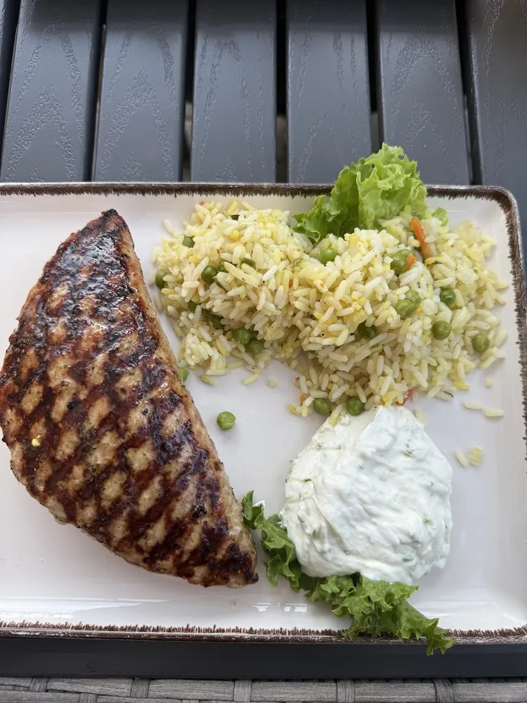 Alexandra Lena_AOOS Restaurant_Zwingenberg_recensione