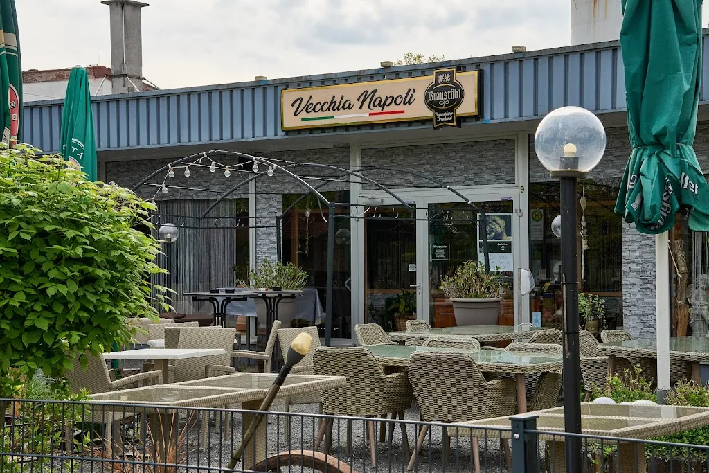 Vecchia Napoli Trattoria / Pizzeria_Zwingenberg_slider_image_1