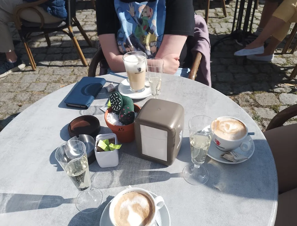 Monopati Cafe Bar_Zwingenberg_slider_image_3