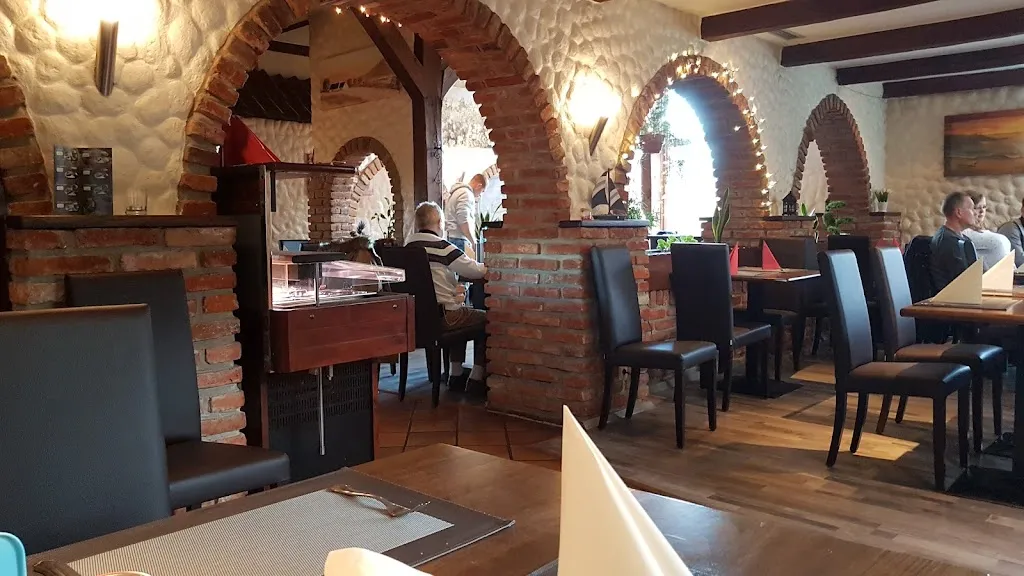 Schnitzelhaus restaurant in Agathenburg