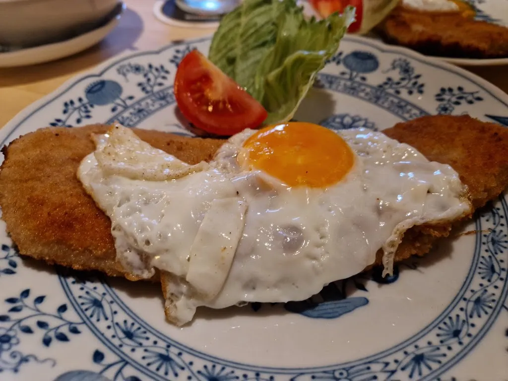 Ewa Wrona_Schweine Schulze_Celle_review