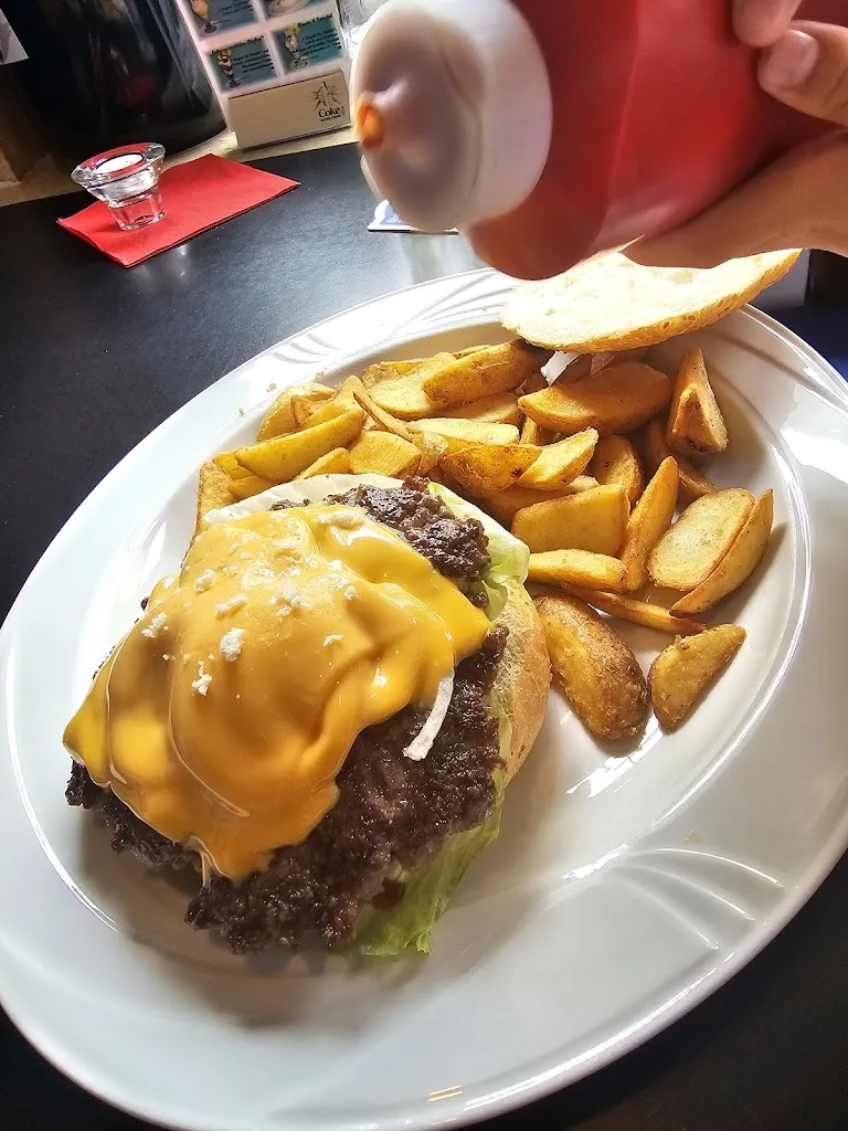 Ewelina Wachowicz_Route 4 DINER, Restaurant and Bar_Ribbesbüttel_review