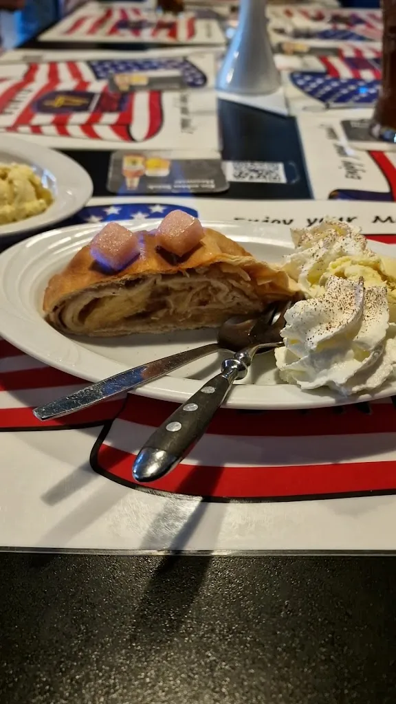 Route 4 DINER, Restaurant and Bar_Ribbesbüttel_slider_image_2