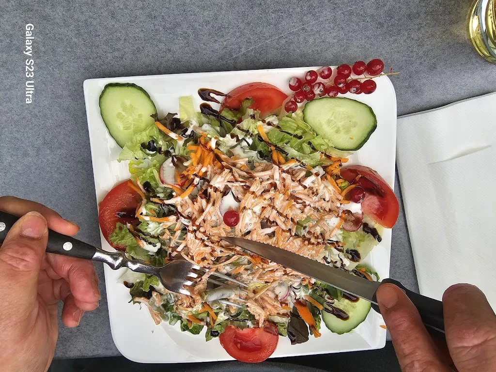 Ives Bohlmann_Restaurant Pizzeria Cafe Traube Spaichingen_Spaichingen_review