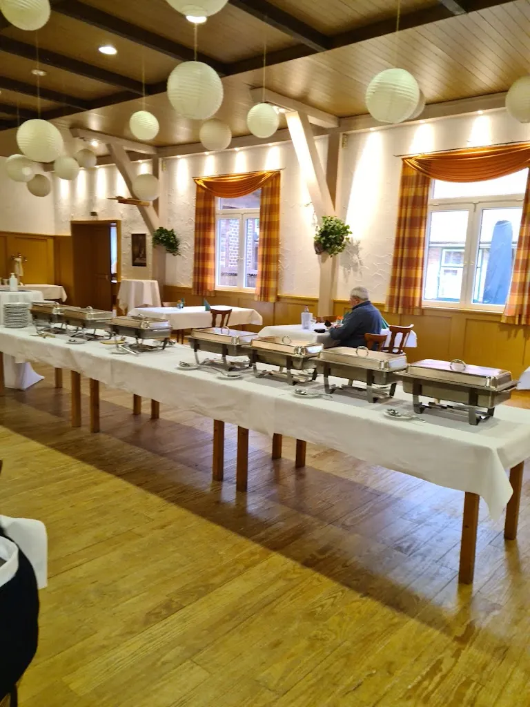 Gasthaus Weiterer Inhaber Fabian Pätzold restaurant in Algermissen