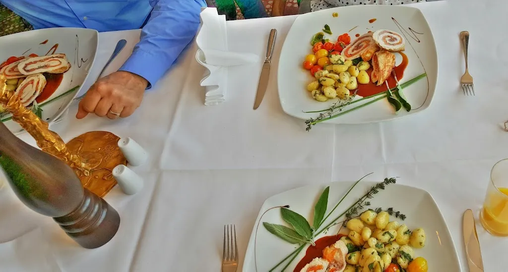 Menu_Castanea Restaurant_Adendorf_image_9