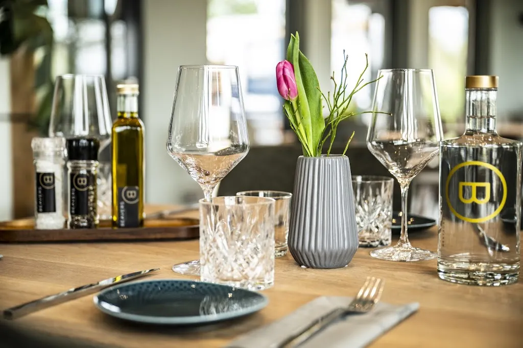 BEAVERS Restaurant - BITTE BEACHTEN SIE DIE ZEITEN DER WARMEN KÜCHE AUF UNSERER INTERNETSEITE!!__slider_image_3