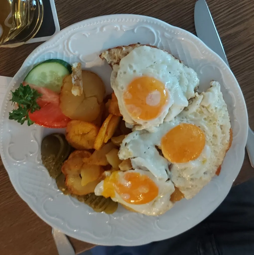 Bahnhofsgaststätte Apensen_Apensen_slider_image_3