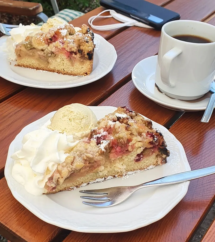 Café + Restaurant Seestübchen_Amelinghausen_slider_image_2