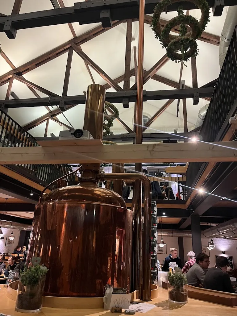 Urša Landis_Wichtel Hausbrauerei Feuerbach_Stuttgart_review