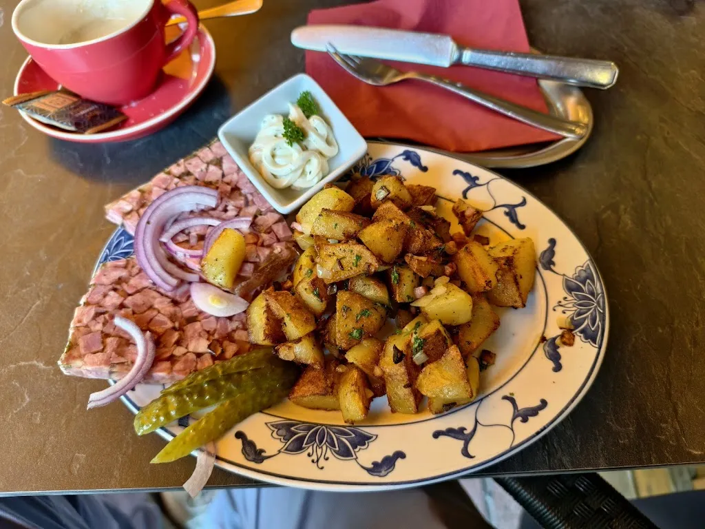 Rita Moll_Imbiss zur Rast_Altenau_review