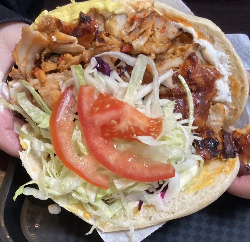 Yade Restaurant & Café_(Leine)_slider_image_1