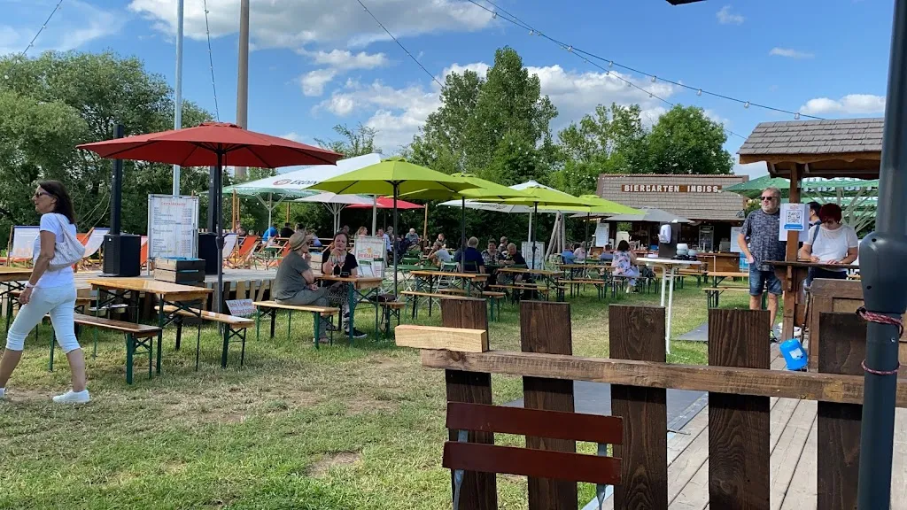 Biergarten im Auenpark ristorante a (Leine)