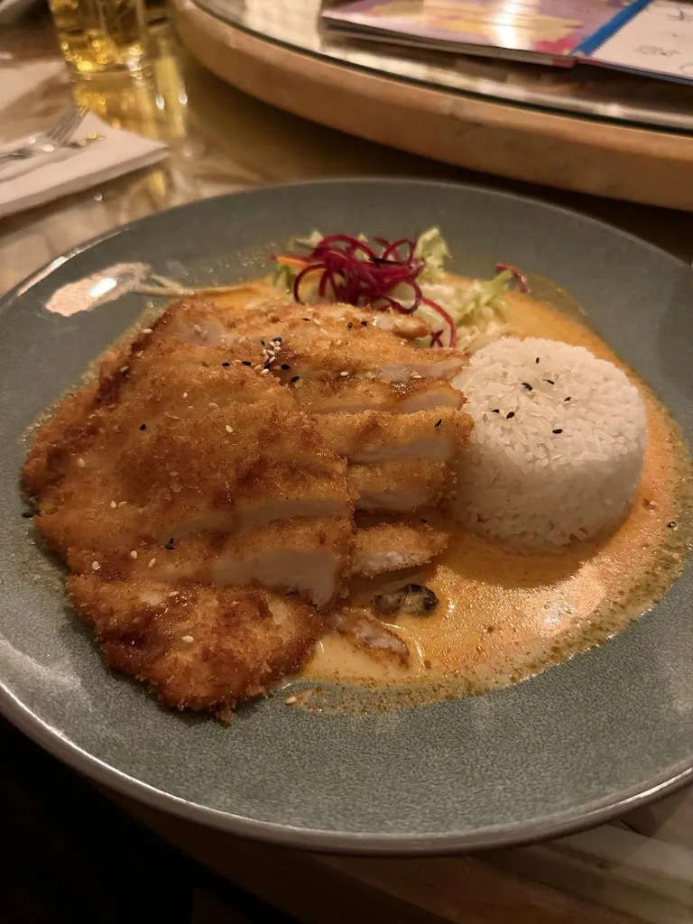 Eule_Pho Phan - Asia Küche & Sushi Bar_(Leine)_review