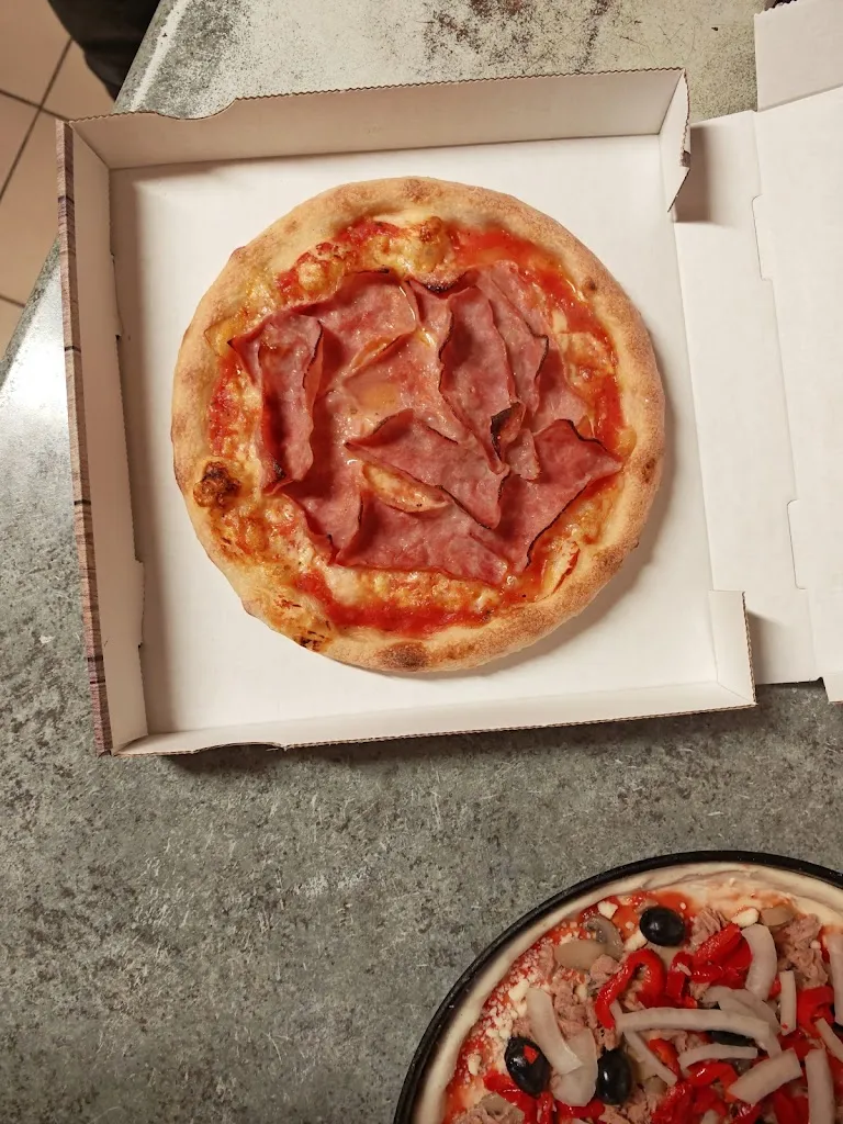 Pizza-Bringdienst Da Claudio_(Leine)_slider_image_2